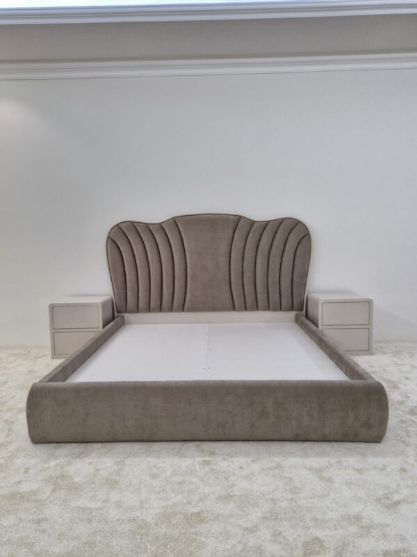 Classic Bed
