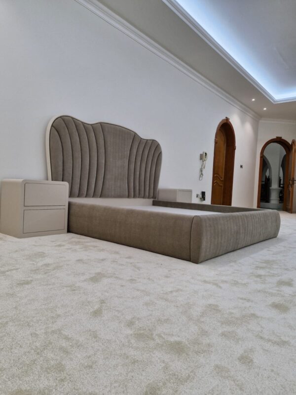Classic Bed - Image 4