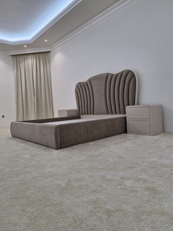 Classic Bed - Image 2