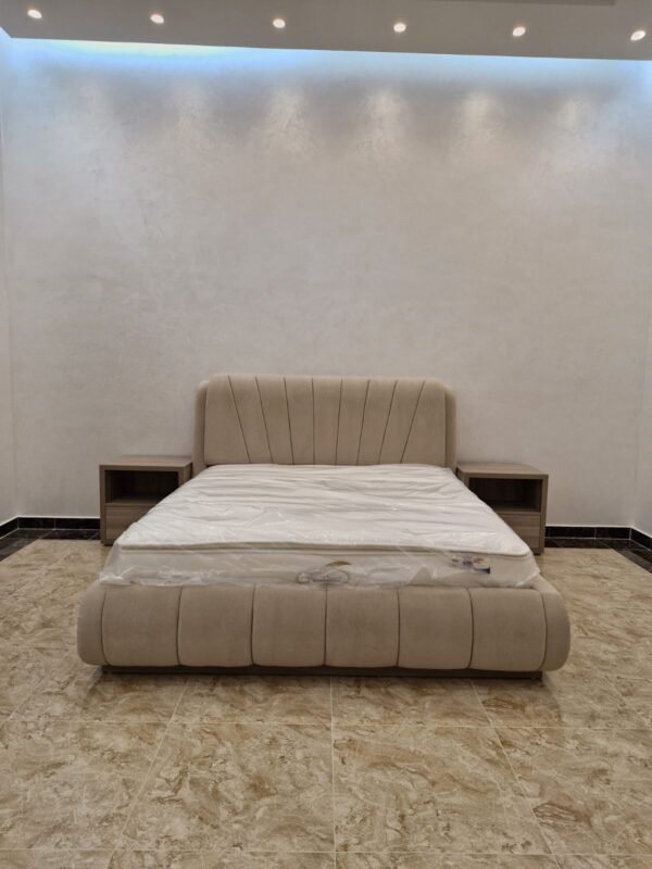 Modern Bed - Image 5