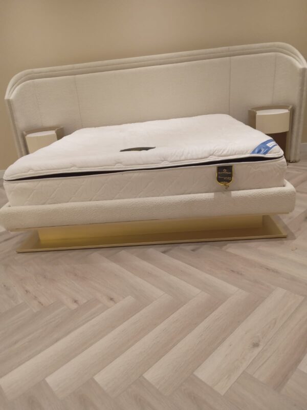 Modern Bed 19 - Image 3