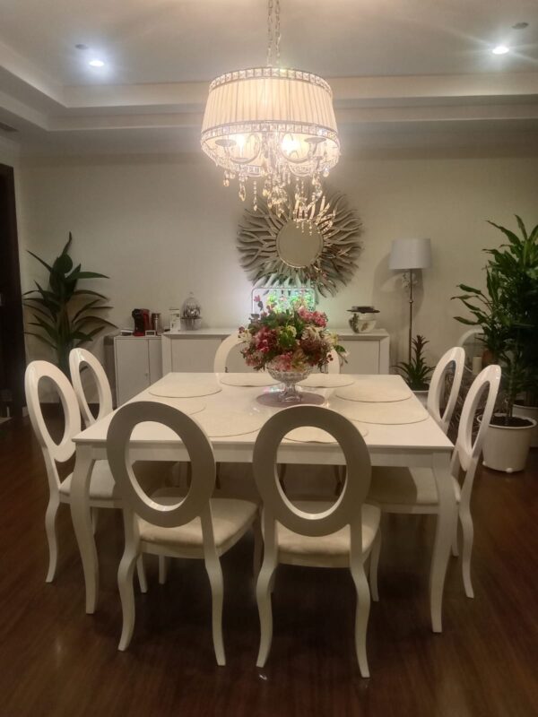 Dining - Image 16