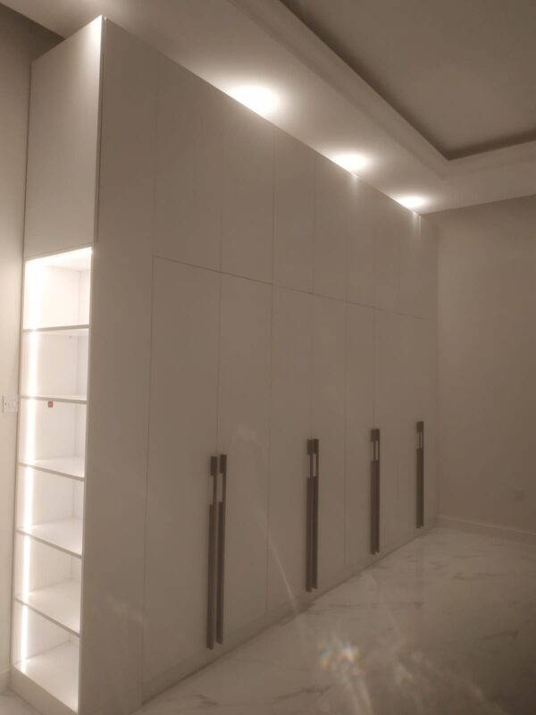 Closets - Image 9