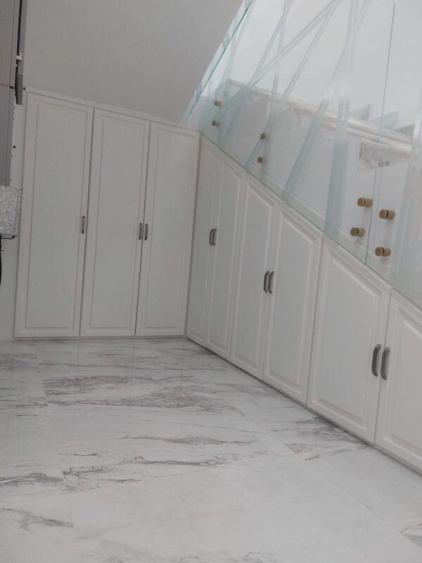 Closets - Image 12