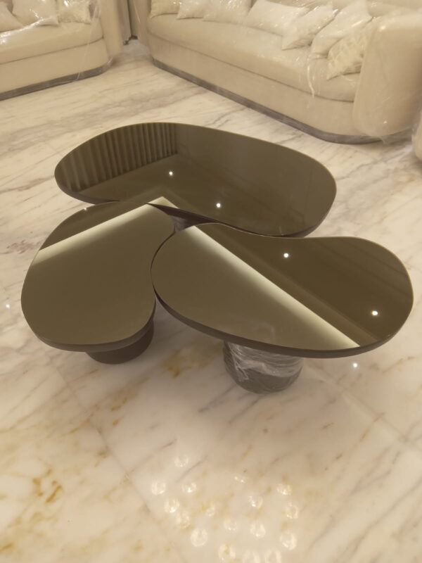 Tables - Image 19
