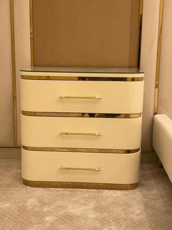 Night Stand - Image 15