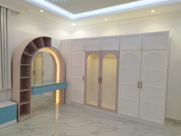 Closets - Image 25