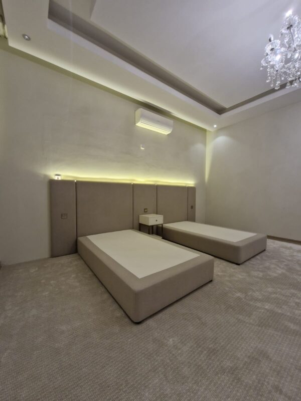 Modern Bed 8 - Image 5